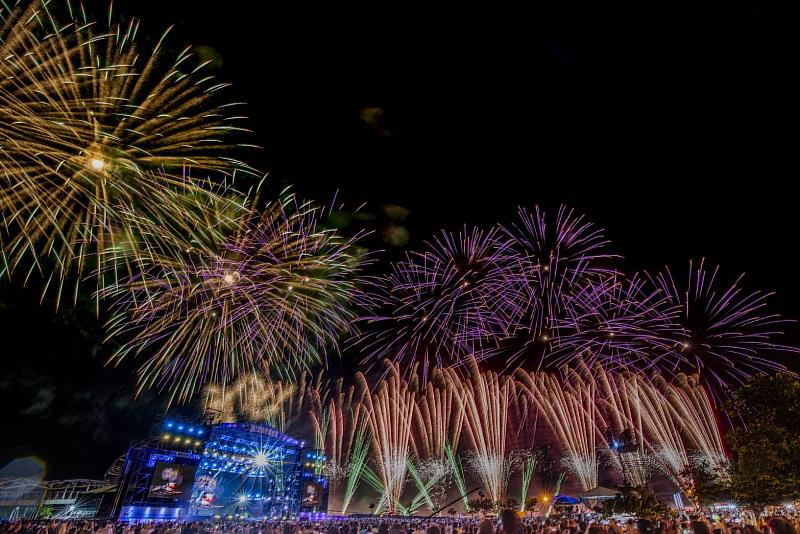 「2025嗨!出發吧來台東」演唱會圓滿落幕 2天吸粉超過12萬人 無圍牆音樂不停歇 藍海生活節、跨年接力登場(照片臺東縣政府提供)