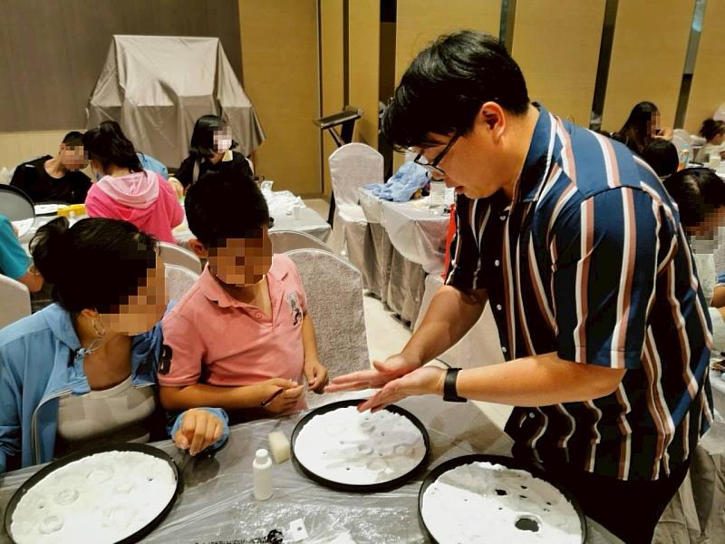 藝起療癒！臺東推親子跨媒材創作　共築家的記憶與溫暖