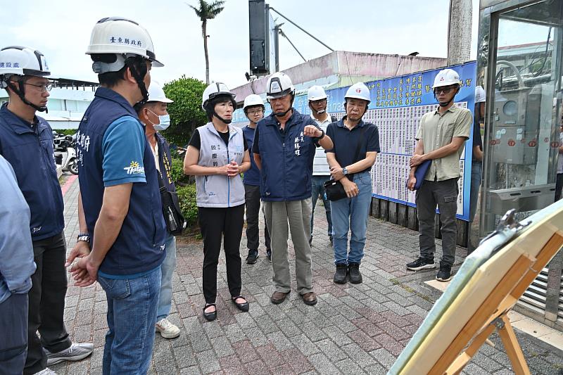 饒縣長視察3大工程 縮短公私部門差距 留住專業人才 宣布為縣府「約用技術員」加薪