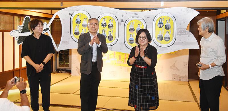 啟動儀式揭曉12位作家書寫16處古蹟，左起文化部文資局主任陳柏欽、局長陳濟民、文訊雜誌社社長封德屏、古蹟專家李乾朗。
