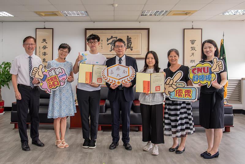 嘉藥藥學系今年藥師國家考試再度締造亮眼成績！