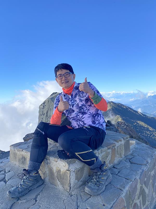 得勝者文教化學科老師江青釗愛登山。