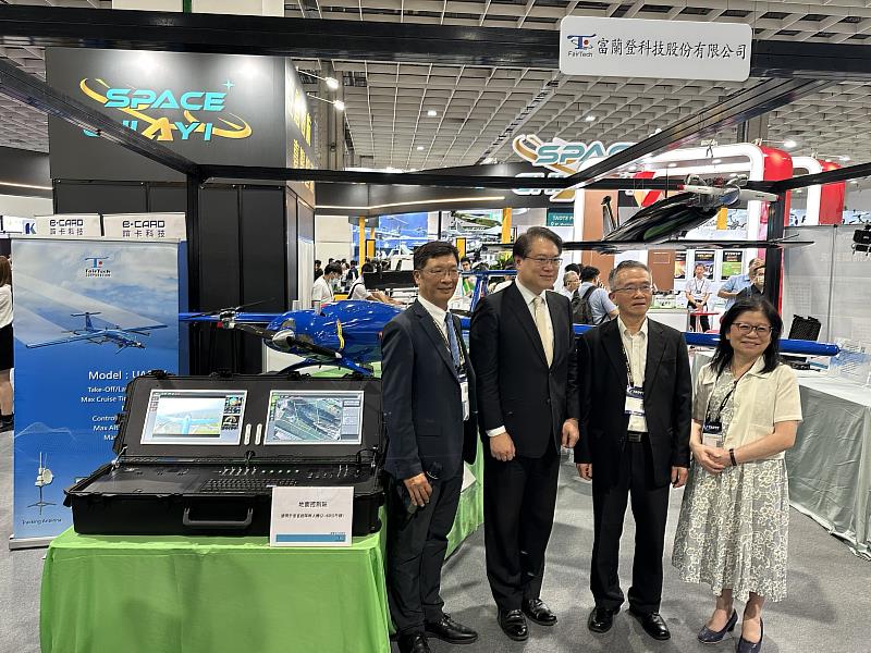 嘉義縣亞創中心21家廠商參加2025國防航太展
