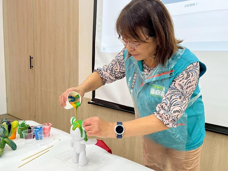 嘉縣流體熊萌萌登場 共享親子時光