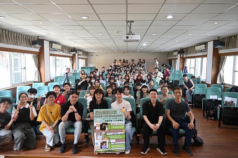 南大戲劇系舉辦系友職涯分享講座，3位系友返校交流，展現戲劇教育跨域延伸的多元可能。