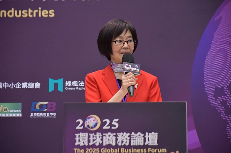 北美洲臺灣商會聯合總會總會長白越珠致詞