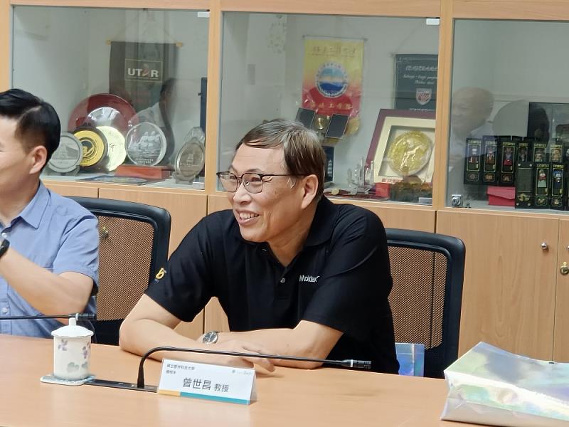 機械系曾世昌教授，為陳宥翔同學的專題指導老師。他肯定本校學子不僅具備優異學業表現與扎實專業素養，更展現出突出的發展潛力，是未來職場上不可多得的「潛力新秀」。