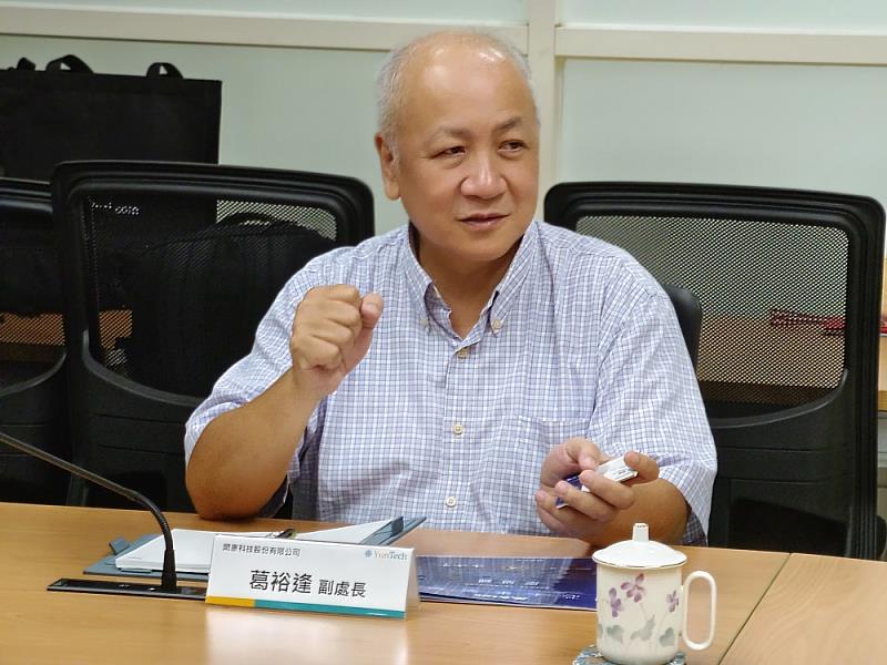 閎康科技股份有限公司副處長葛裕逢表示，此次見面會除了當面恭喜獲獎學生，也藉此與本校師生交流，並蒐集更多對獎學金的回饋意見。