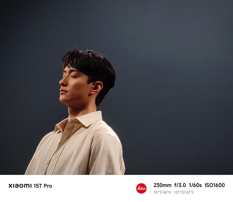 小米首度攜手實力派演員劉俊謙,以品牌好友身份展現Xiaomi 15T Series 的旗艦影像魅力,詮釋徠卡人文敘事,並分享屬於自己的舞台故事,綻放獨一無二的聚光時刻。
