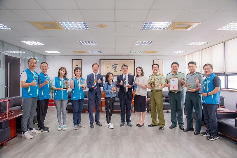 嘉藥校長張翊峰親自致意,讓業務單位同仁深感溫暖與鼓舞。