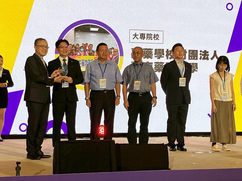 嘉藥防制學生藥物濫用獲教育部113年度績優學校殊榮。