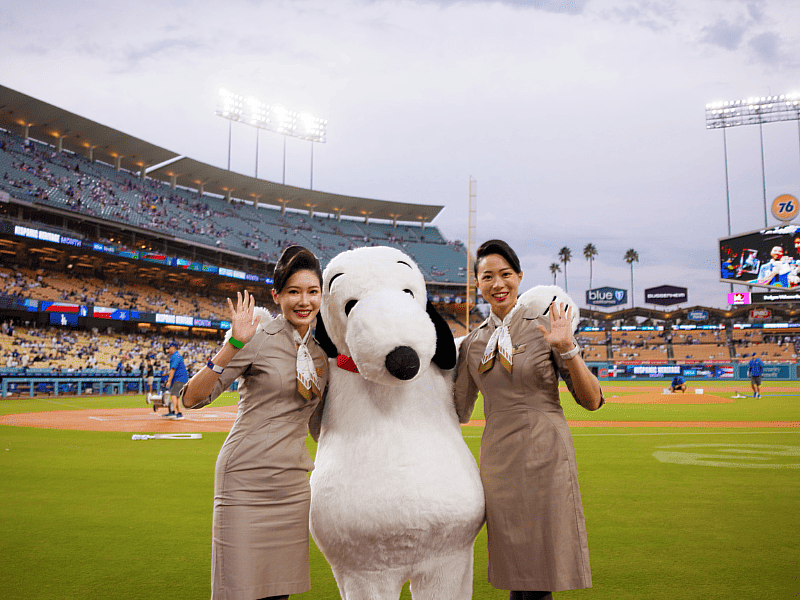 星宇航空睽違1年再度舉辦道奇隊「星宇日」Snoopy驚喜登場擔任開球嘉賓。