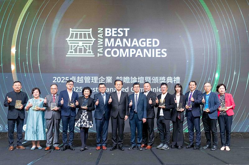 勤業眾信家族辦公室服務(Deloitte Private)今(19)日舉辦第5屆「卓越管理企業」(Best Managed Companies, BMC)評選頒獎典禮,獲獎企業為「六角國際事業股份有限公司、克萊亞國際開發有限公司、咖碼股份有限公司、定揚科技股份有限公司、溢泰實業股份有限公司、聯嘉光電股份有限公司」;勤業眾信2025卓越管理企業典範獎獲獎企業為「肯驛國際股份有限公司、益張實業股份有限公司、華夏玻璃股份有限公司、清展科技股份有限公司、鉅鋼機械股份有限公司」