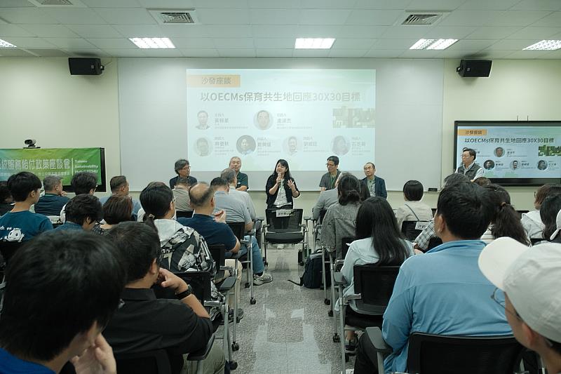 林保署石芝菁簡任技正等與民眾交流熱烈