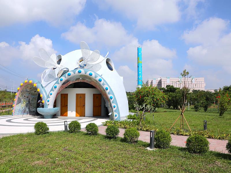 焚化廠轉型環境教育園區 嘉義縣荷苞嶼綠色永續園區正式啟用