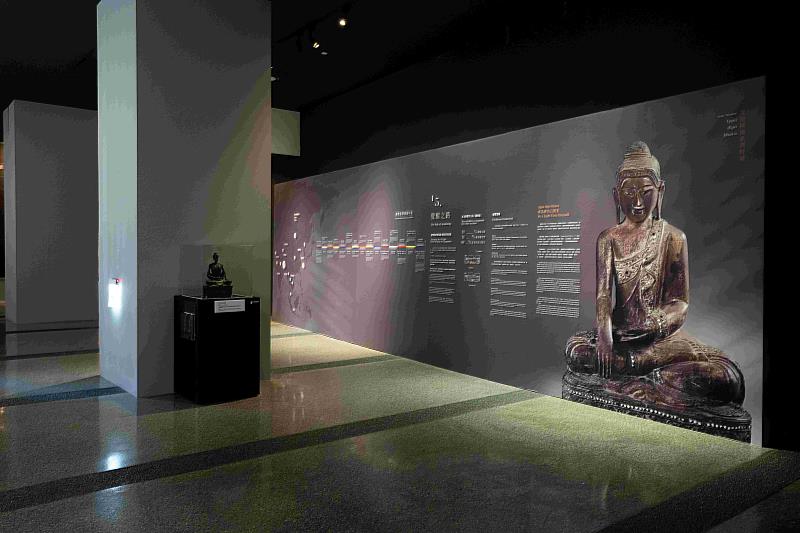 第一展區從朝聖步道的「覺醒之路」開展。(圖由世界宗教博物館提供)
