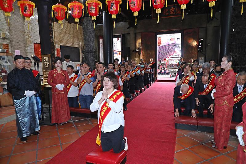 黃敏惠市長擔任主祭官 祝賀城隍聖誕千秋