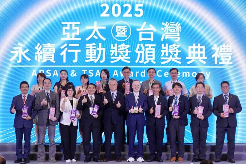 東吳大學深耕在地,由政治學系黃秀端老師主持的「文化永續・士林學之建構」計畫脫穎而出。