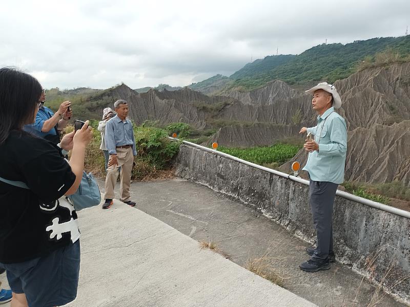 學員認識燕巢特殊地形