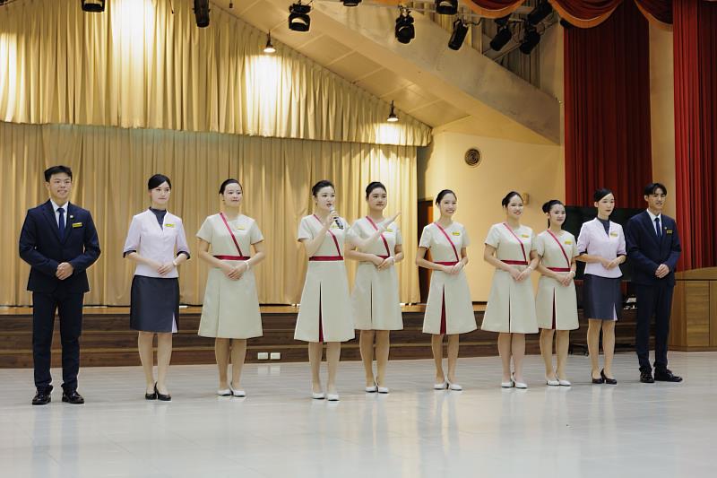 文藻外大此次入選的學生除了具備國語、台語、客語能力外，也精通英語、法語、德語、西班牙語、日語、韓語及越南語等10種語言，能靈活應對國際賓客的不同外語需求。