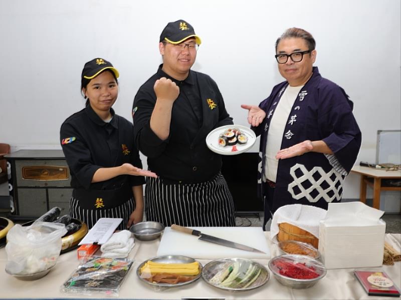 新北市樹林健民協會攜手城市大學辦長者慶生會