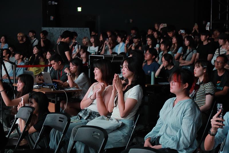 啟航晚宴助新生深入了解各社團特色(攝影:黃士灃)