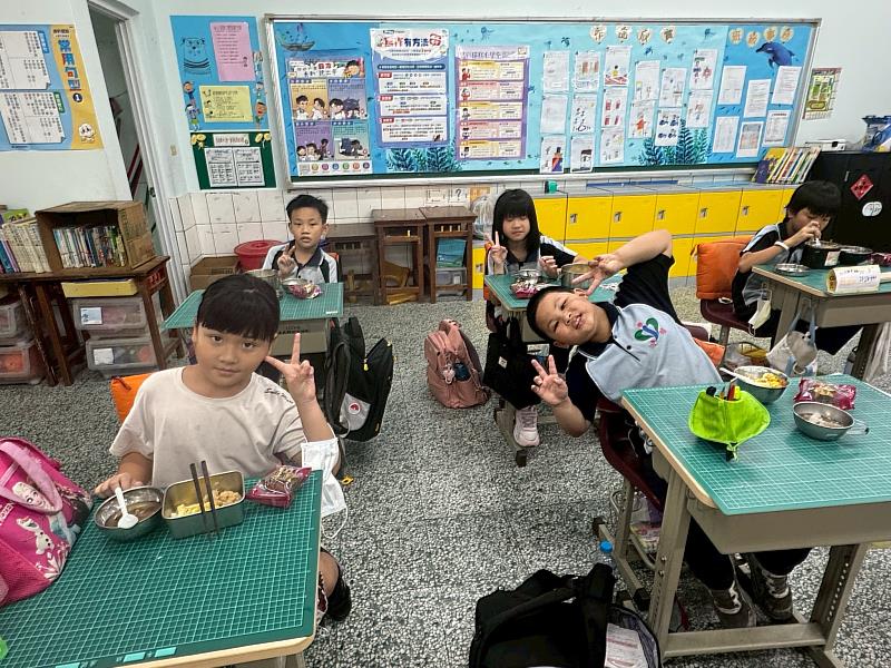 感恩敬師節，嘉義縣中央廚房學校獻上「束脩六禮餐」