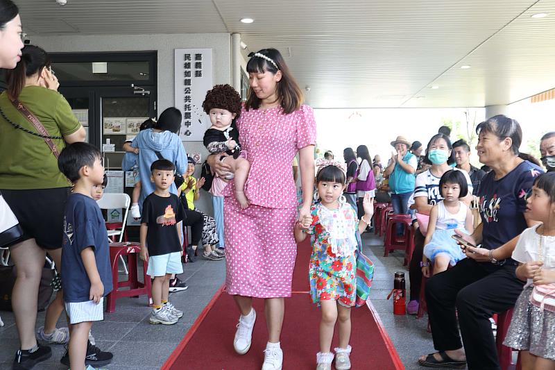紅毯的魔法:親子星光步步show促進兒童早療認知