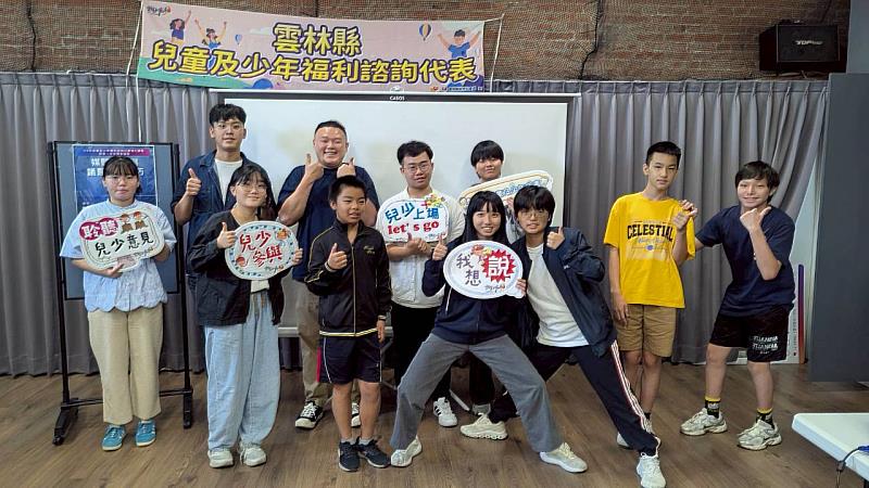 兒少代與媒體識讀講師合影