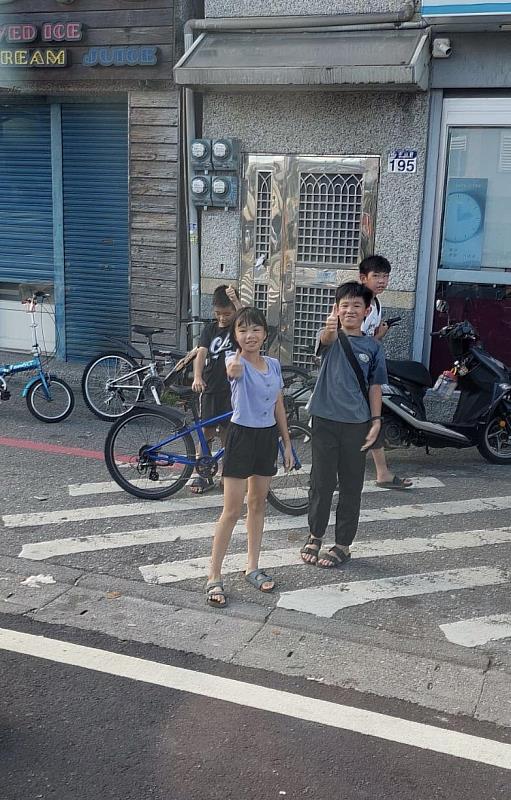 花蓮當地孩子們的鼓勵 帶給隊員力量