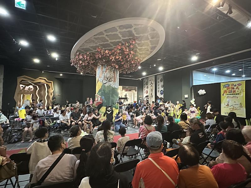 市民BAR活動之夜舉辦一場奇幻童趣的主題扮裝嘉年華「奇想派對」 讓孩子們透過裝扮展現心目中的嘉義市