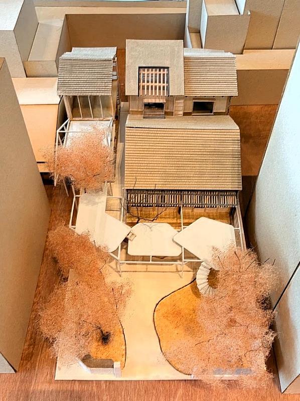 南華大學建築系以「從家屋到文屋－轉譯木都記憶的共享棲所」作品，榮獲學生組創新設計首獎。