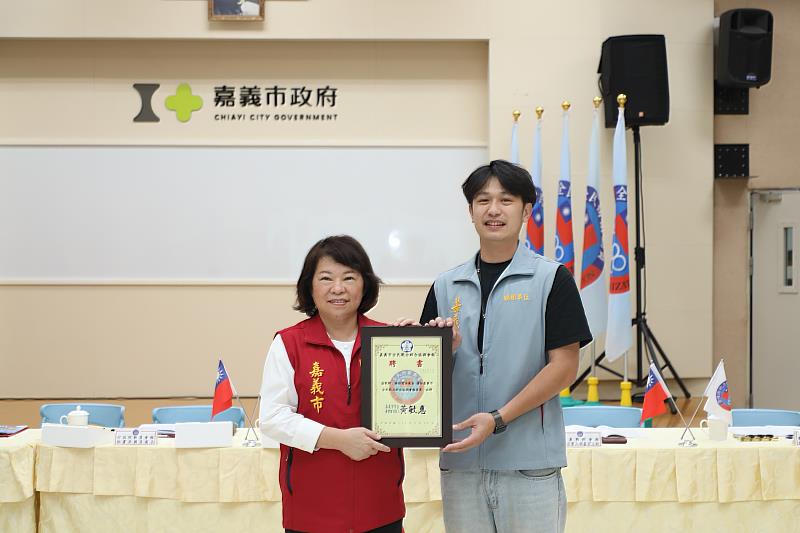 頒發全民戰力綜合協調會報委員聘書