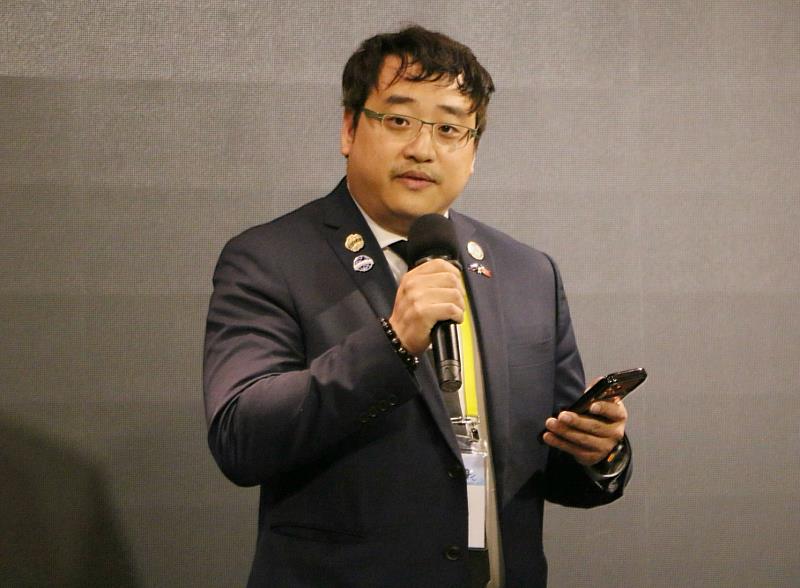 團長葉禮丞於惜別晚宴致詞