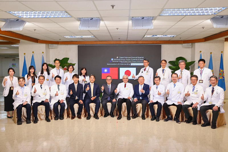 NYCU, TVGH, and Japan’s NCCH join forces to combine Taiwan and Japan’s strengths in cancer research—laying the foundation for an Asia-Pacific cancer research network and advancing real-world outcomes in clinical and cancer medicine. (Photo credit: TVGH)