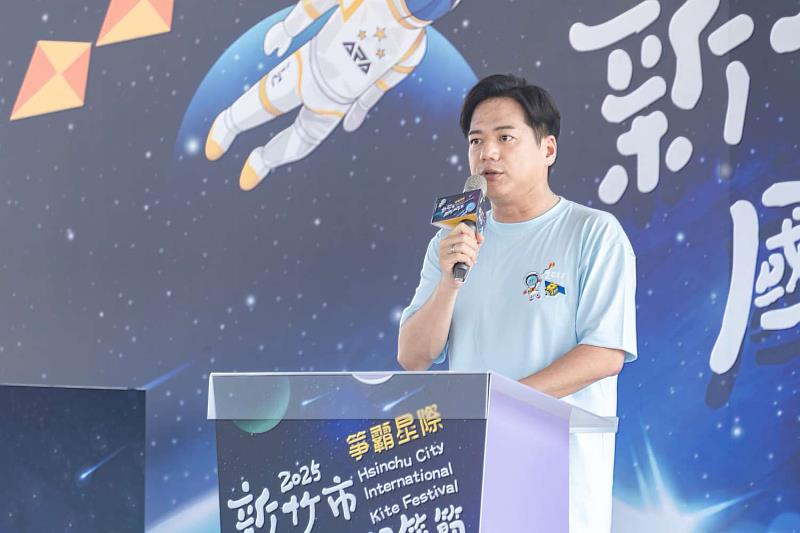 代理市長邱臣遠致詞表示風箏節邁入第九屆，市府將持續推廣，打造城市重要觀光品牌。