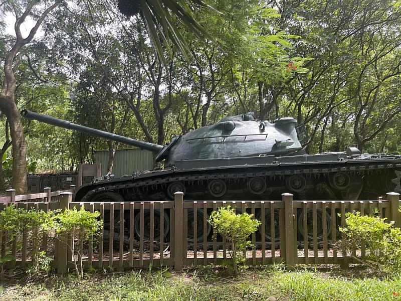 喵訪眷村文化小旅行土城場帶大家走進賞蝶通道。