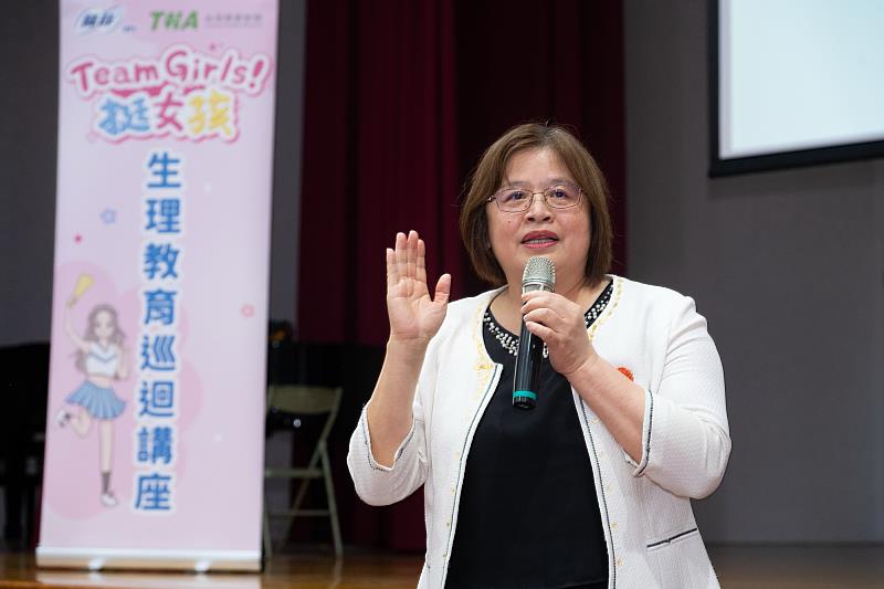 巡迴講座公益合作夥伴,台灣健康聯盟理事長吳玉琴也特別蒞臨分享