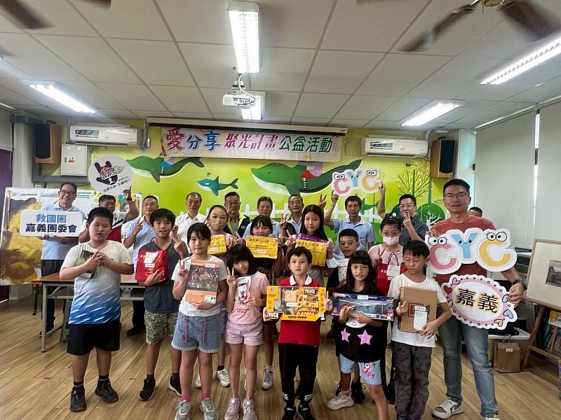 桃源國小學生全數圓夢與會貴賓大合影