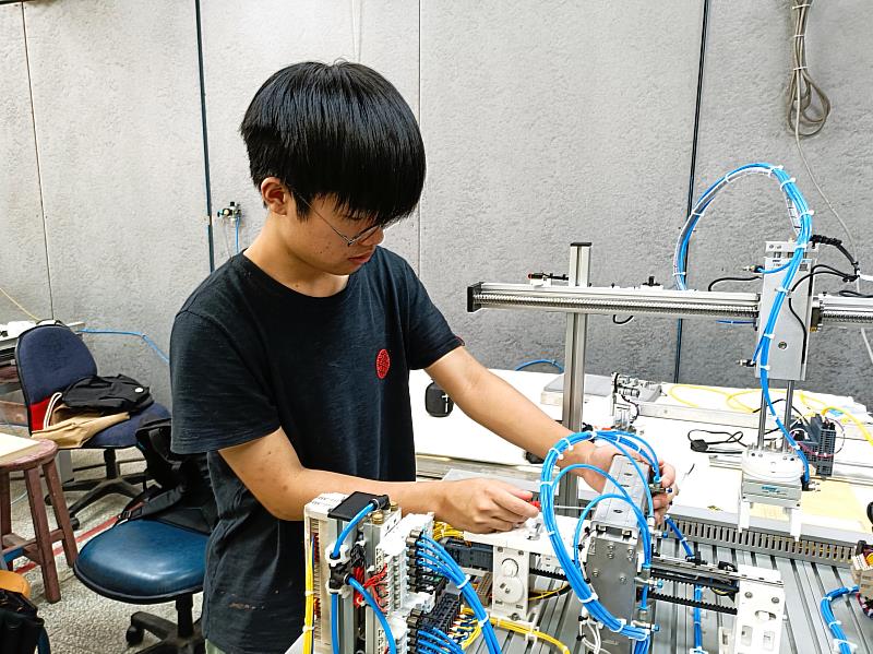 北分署培訓選手張庭嘉取得工業4.0職類國手資格,將代表台灣出賽