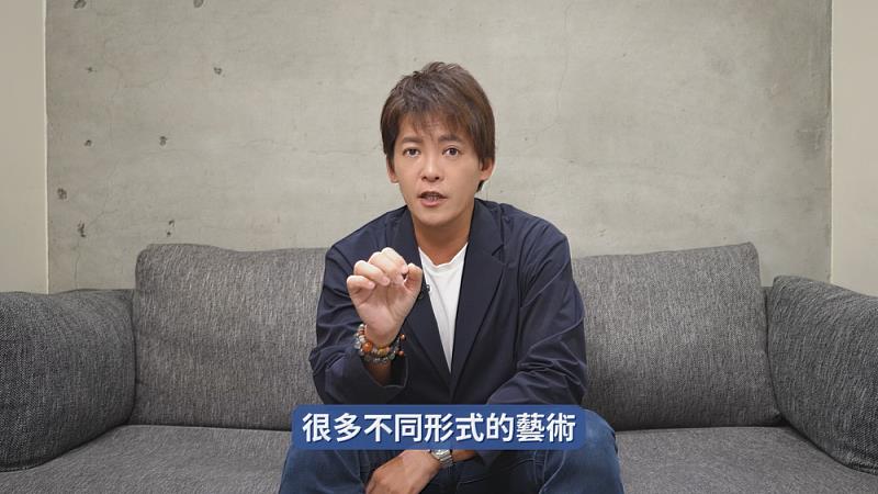 謝哲青大力推薦原視全新節目《藝術二分之一Art kak’i’iyaeh》邀請大家一起鎖定節目感受當代原民藝術生命力。（圖-原文會提供）