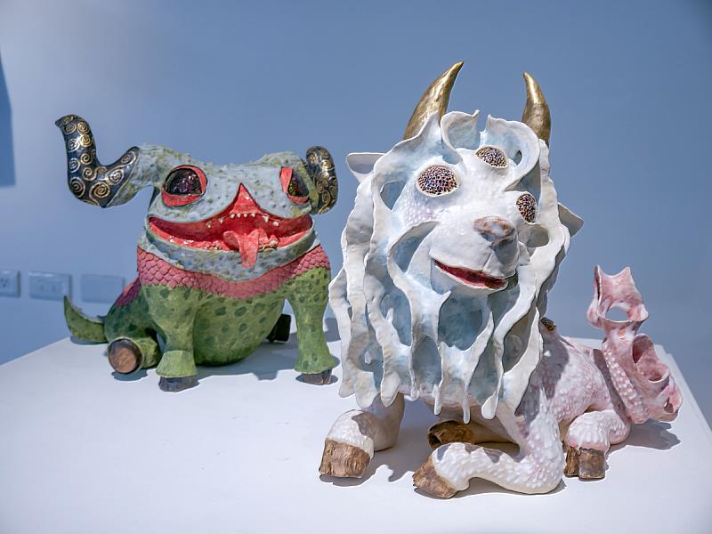 奇幻的神獸造形喚起孩子的想像力，《流浪神獸之家》讓藝術充滿童趣與故事性。