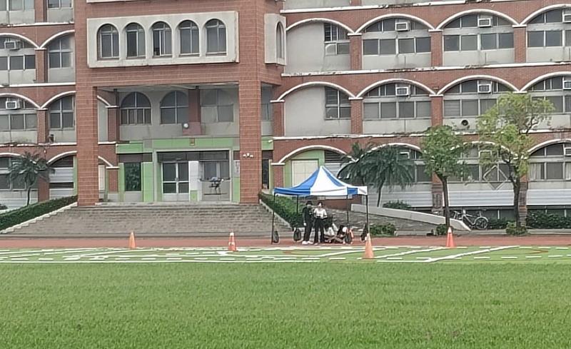 中信科大無人機術科考照場地學員操作。（圖/中信科大提供）