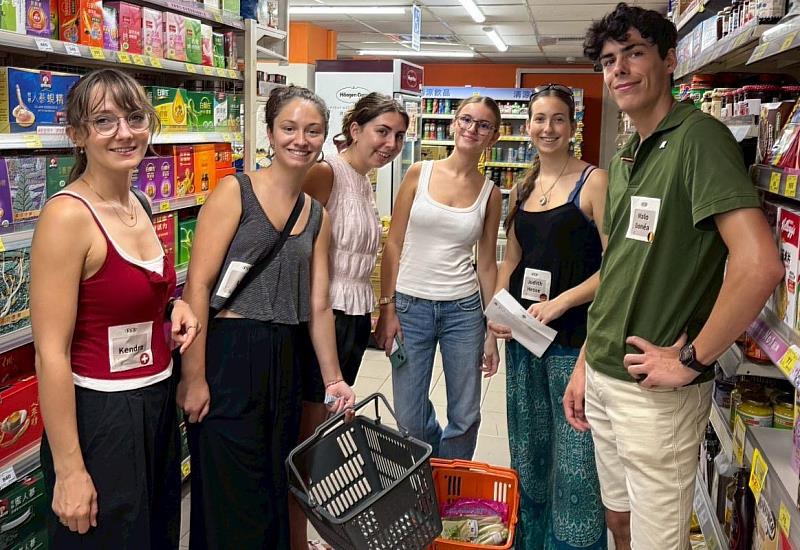 廚神大賽從採買食材及一系列合作活動，讓各國外籍生更快破冰建立友誼。
