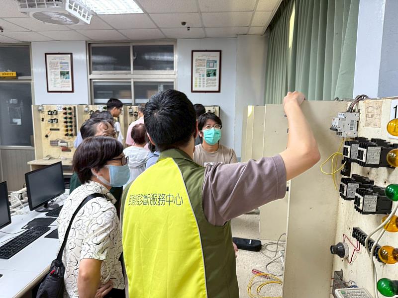 崑山科大工學院USR團隊結合電機系EDC辦理志工進階培訓課程