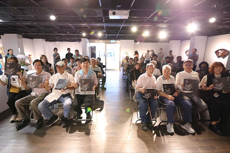 文化局李欣耀副局長與貴賓合影
