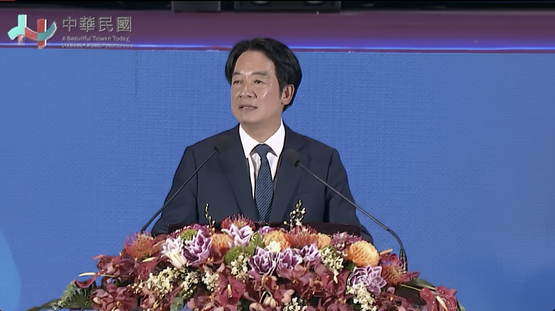 總統賴清德歡迎海內外各地僑胞與國人熱情參加國慶晚會