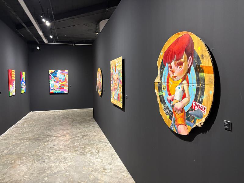 曼谷塗鴉俱樂部展覽現場（駐泰國代表處文化組提供）