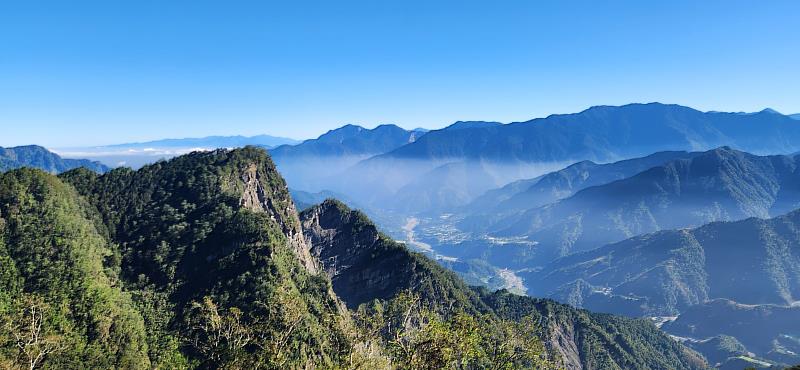 阿里山壯麗的山景山巒疊翠