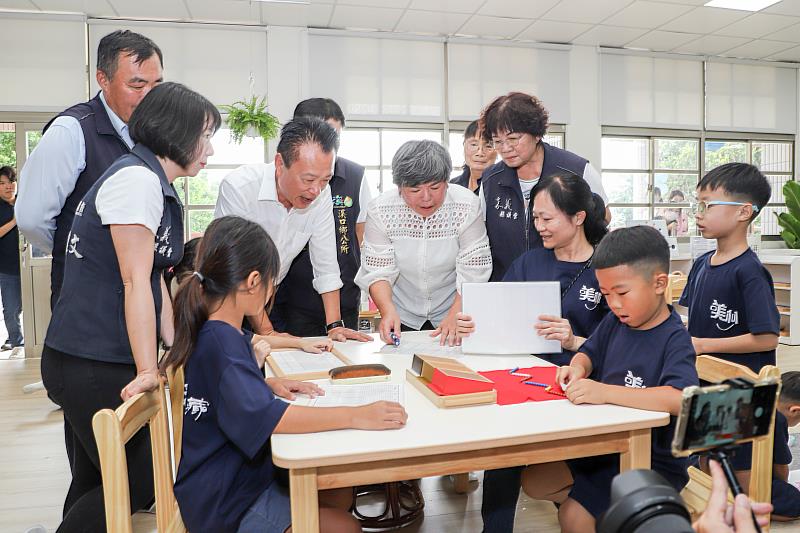 嘉義縣教育新里程碑，美林國小正式升級「蒙特梭利實驗學校」
